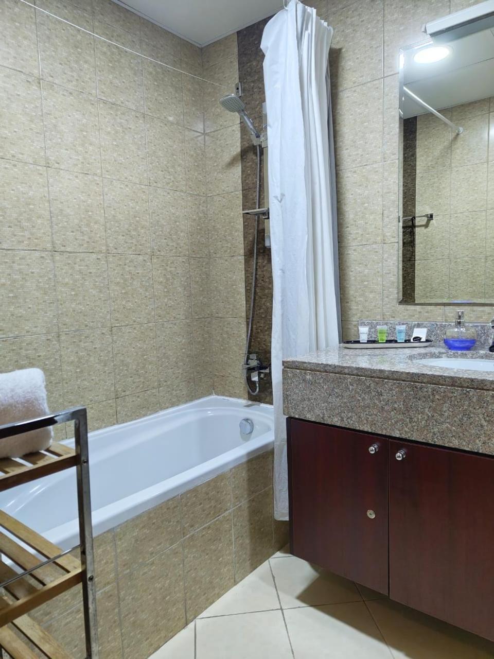 In The Heart Of Sports -great View & Amenities! Appartement Dubai